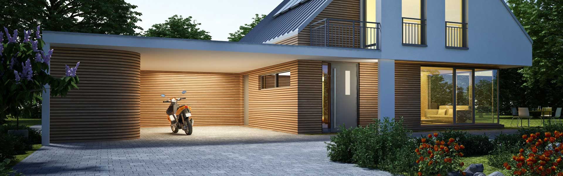 Modernes Haus mit hölzernem Carport, darin Motorrad, umgeben von Blumen; warmes, einladendes Licht.
